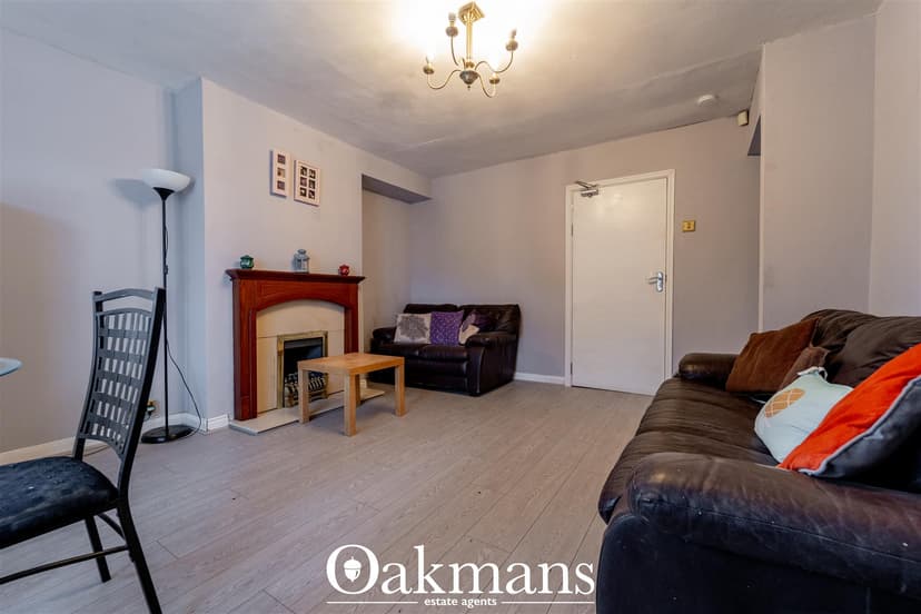 1, Poole Crescent - Image 22