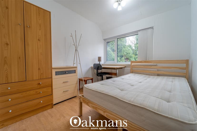 1, Poole Crescent - Image 15