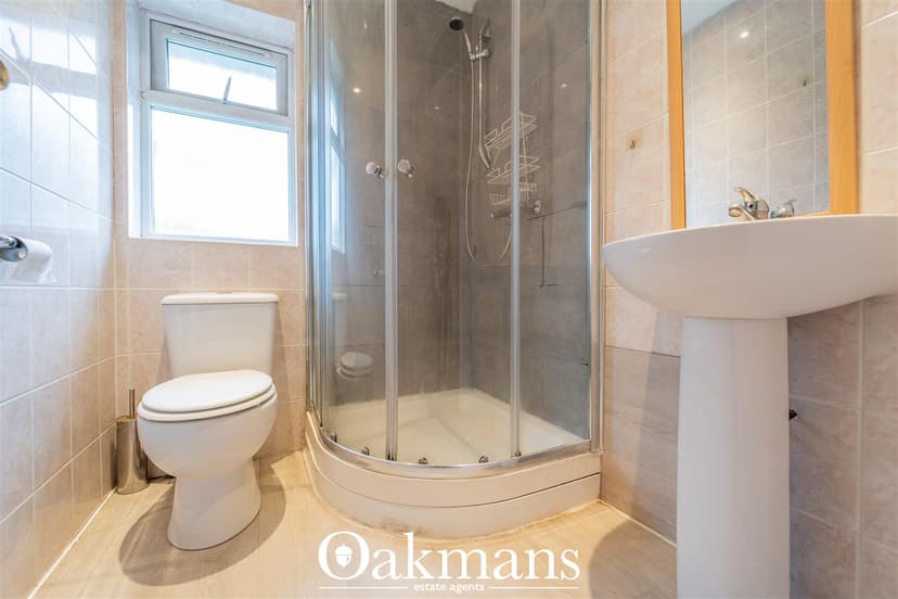 1, Poole Crescent - Image 13