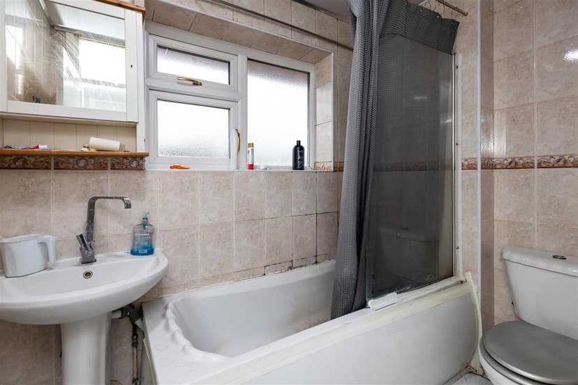 Cadleigh Gardens - Image 8