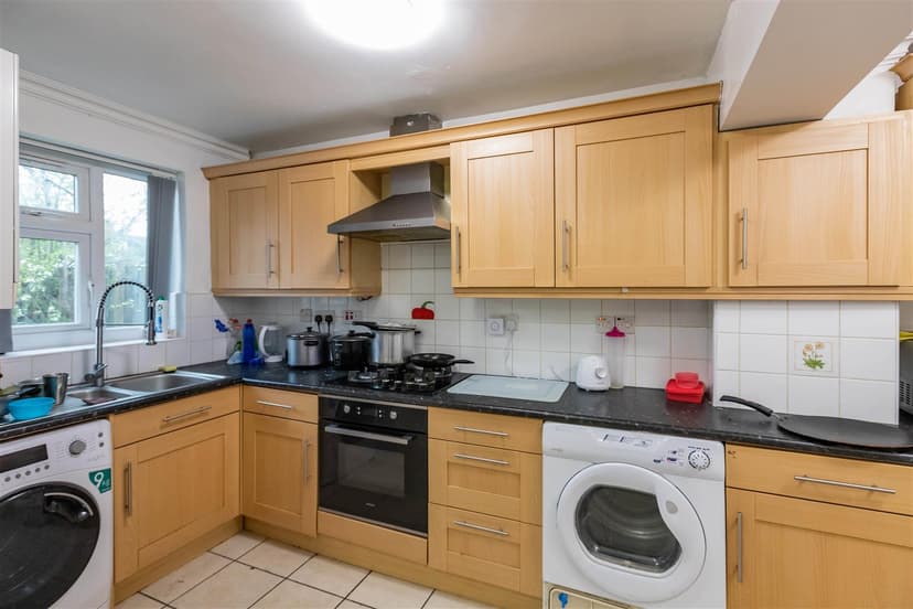 Cadleigh Gardens - Image 4