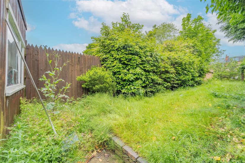 Tiverton Road - Image 1