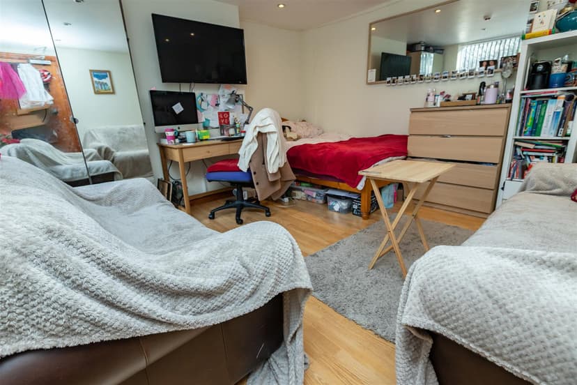 140, Bournbrook Road - Image 7