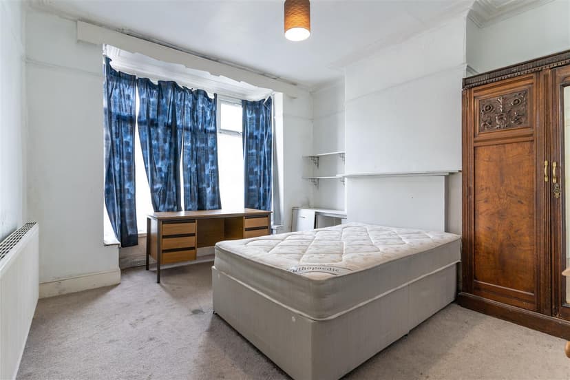 32, Bournbrook Road - Image 8