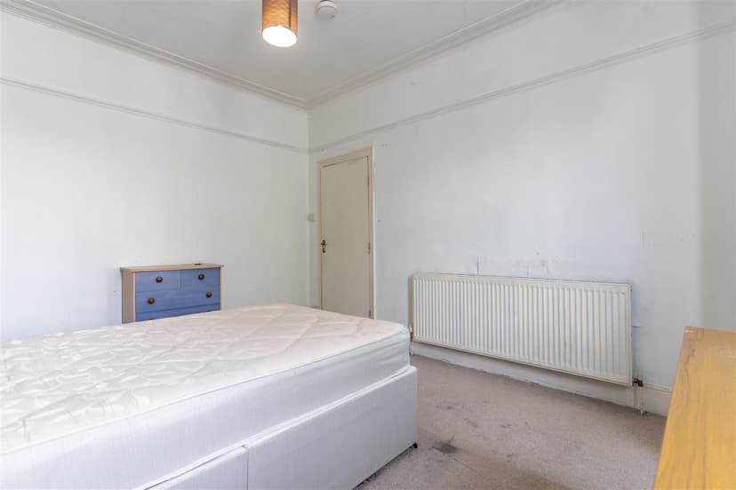 32, Bournbrook Road - Image 6