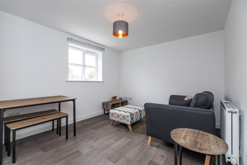 Apartment 9, Bowthorpe Court, Escelie Way - Image 10