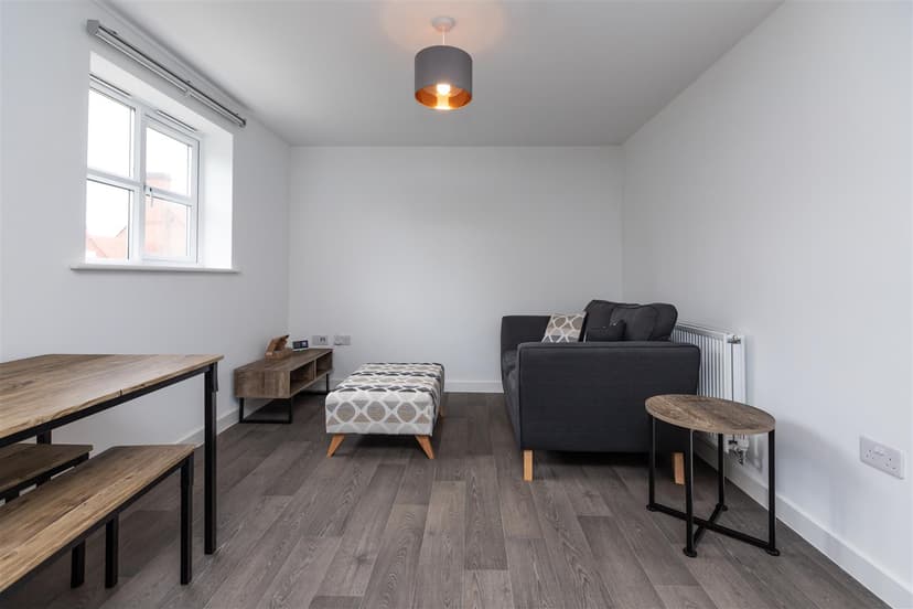 Apartment 9, Bowthorpe Court, Escelie Way - Image 8