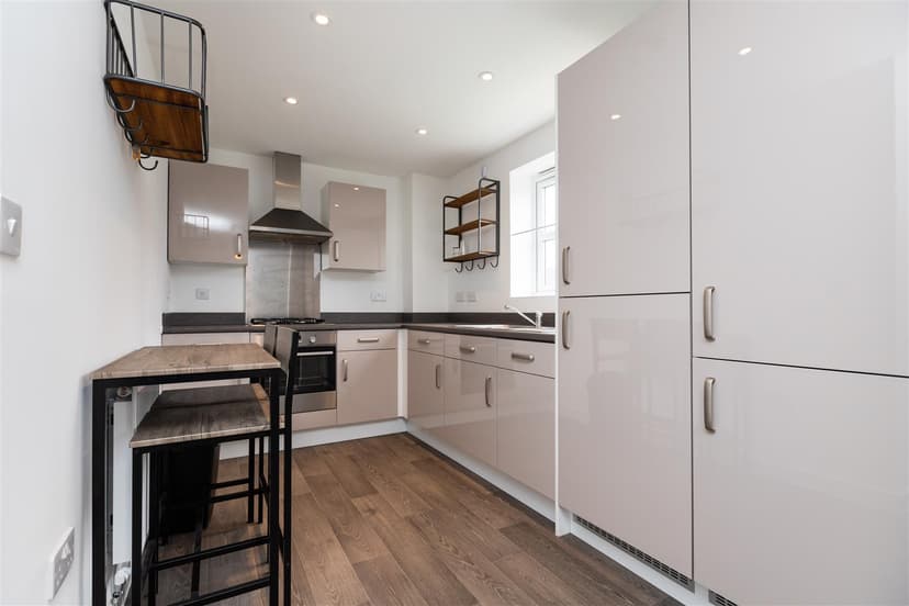 Apartment 9, Bowthorpe Court, Escelie Way - Image 6