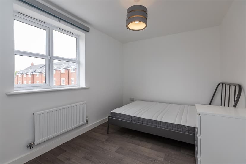 Apartment 9, Bowthorpe Court, Escelie Way - Image 4