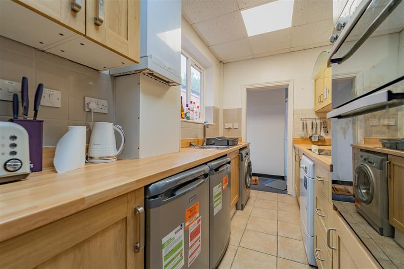 35, Exeter Road - Image 16