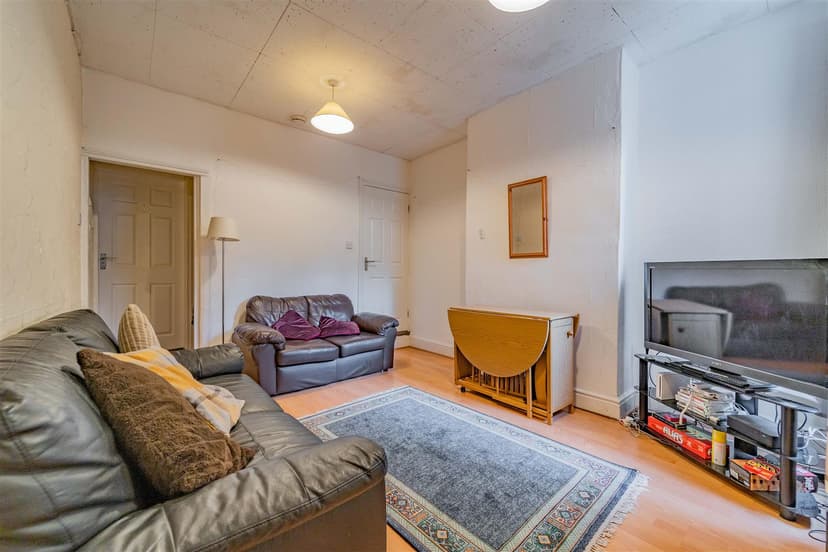 35, Exeter Road - Image 13