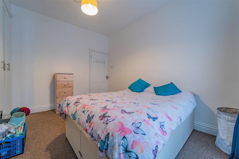 35, Exeter Road - Image 6