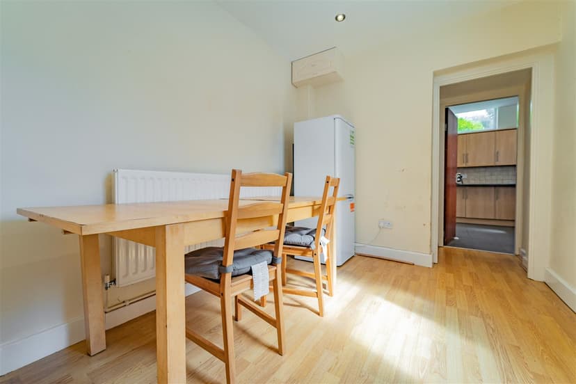 144, Raddlebarn Road - Image 14