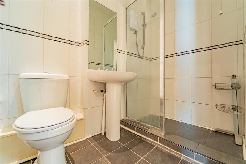 144, Raddlebarn Road - Image 8