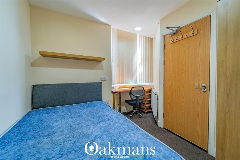 4, Tiverton Road - Image 5