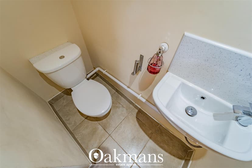 4, Tiverton Road - Image 3