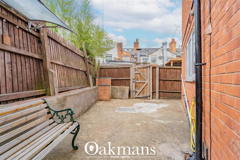 4, Tiverton Road - Image 2