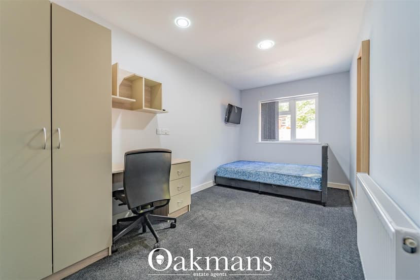 161, Hubert Road - Image 17