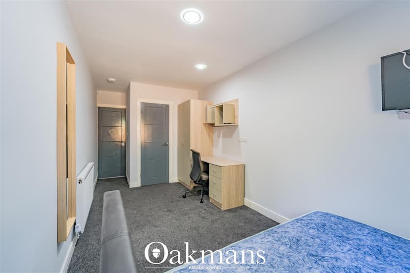 161, Hubert Road - Image 16