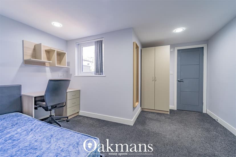 161, Hubert Road - Image 10