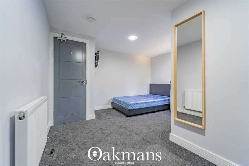161, Hubert Road - Image 9