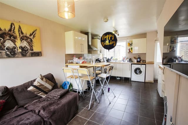 Leasow Drive - Image 9