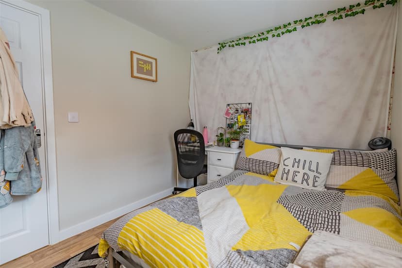 Apartment 8, Darley Court, Escelie Way - Image 3