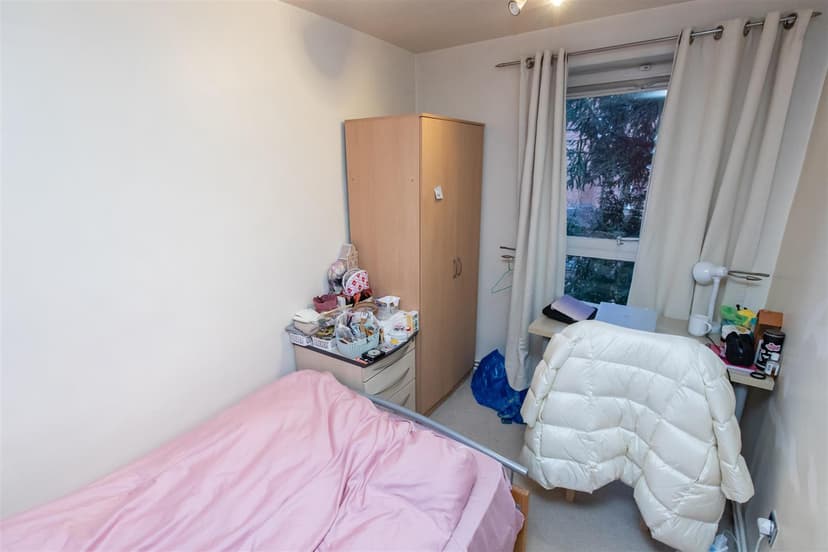 9, Seymour Close - Image 2