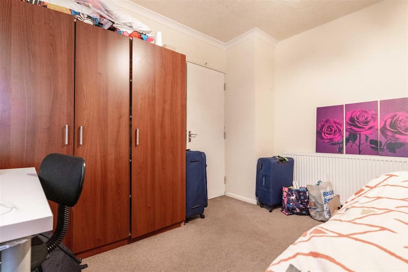 Fladbury Crescent - Image 23