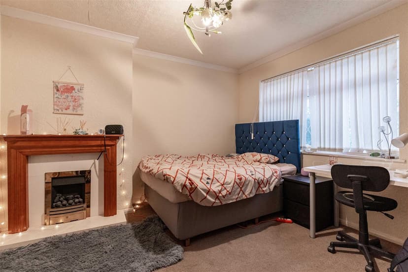 Fladbury Crescent - Image 22