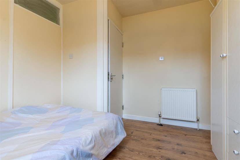 Fladbury Crescent - Image 17
