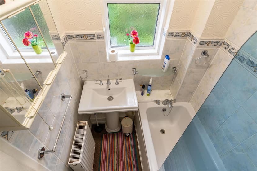 Fladbury Crescent - Image 14