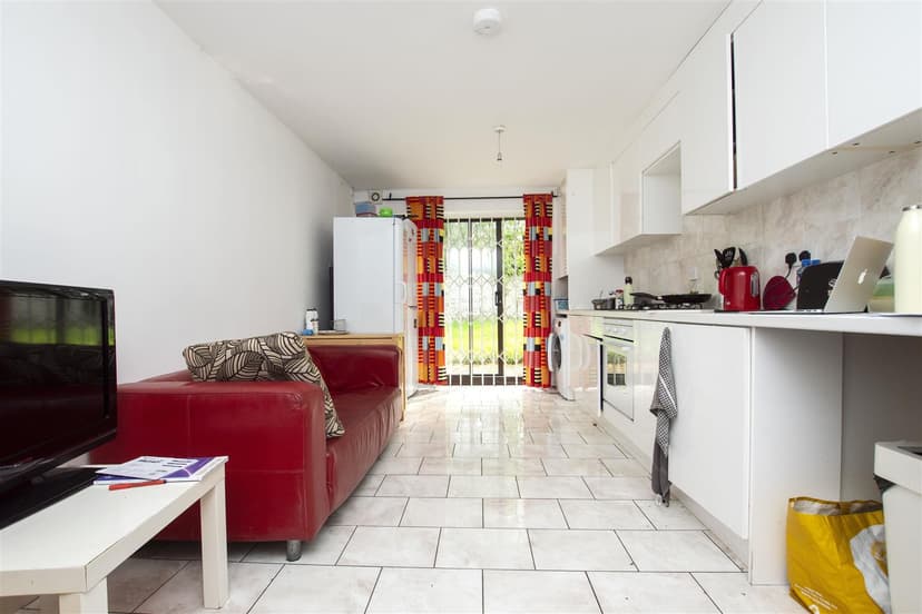 6, Kenneggy Mews - Image 9