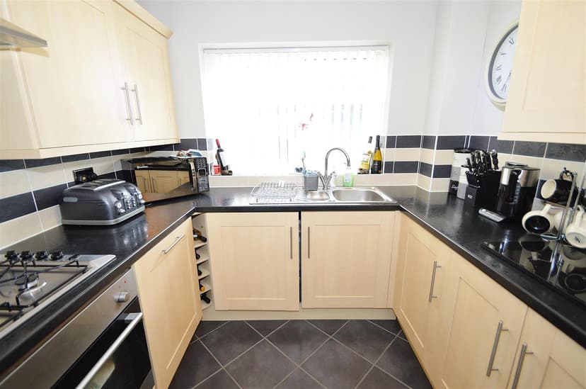 69, Elford Road - Image 6