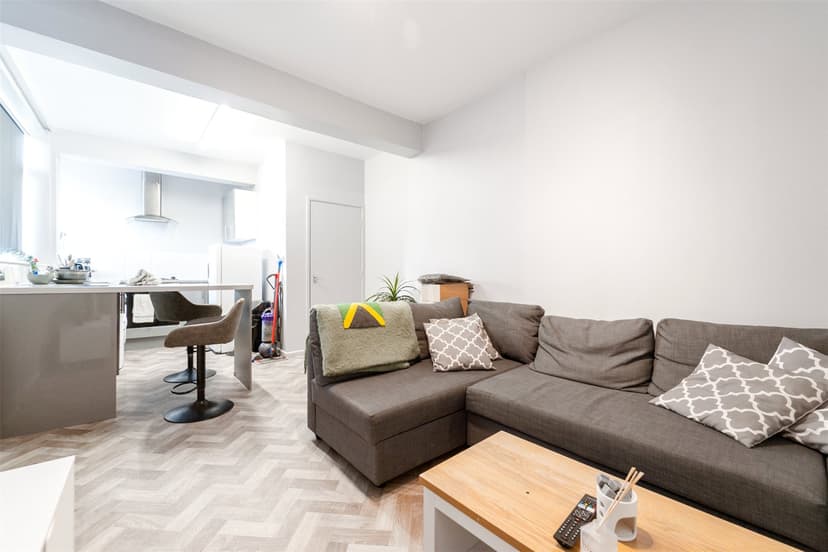 Flat B, Holloway House, Holloway Head - Image 19