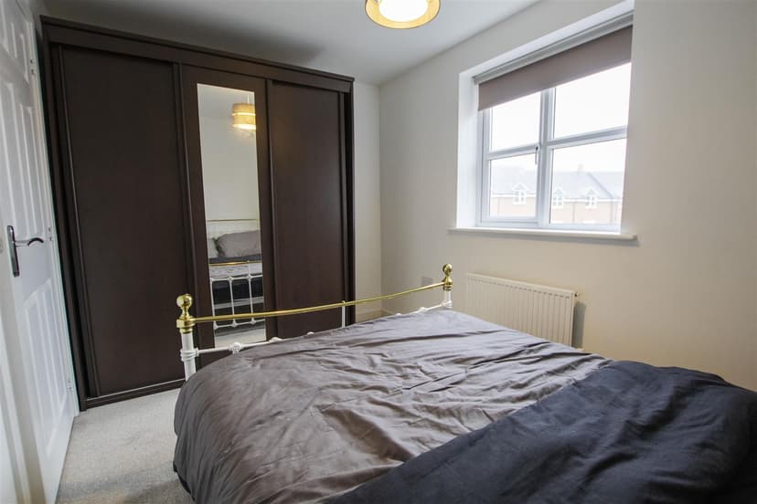 Apartment 3, Savernake Court, Tanners Way - Image 3