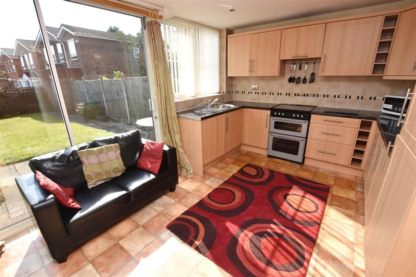 Coxwell Gardens - Image 13