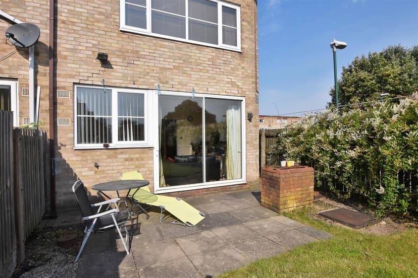 Coxwell Gardens - Image 5