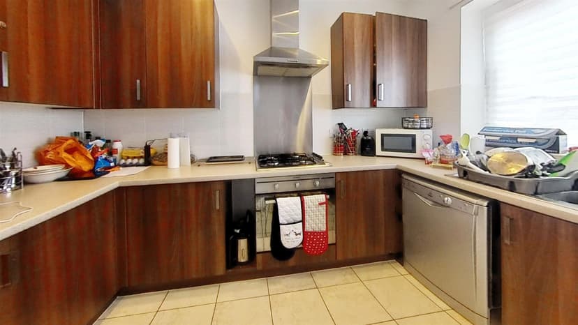 63, Elliott Road - Image 6