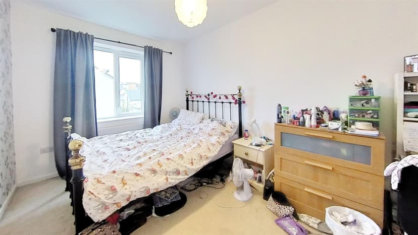 63, Elliott Road - Image 3