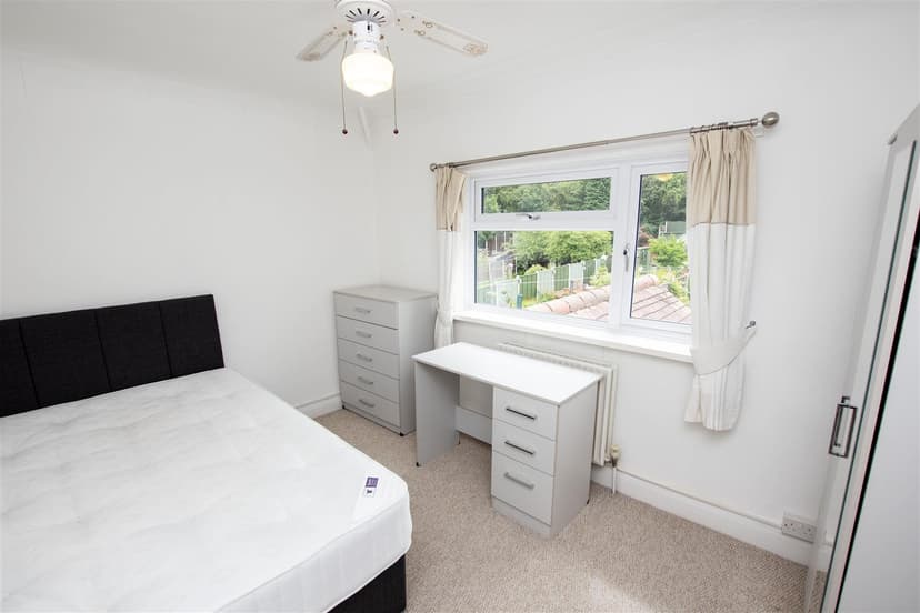 219, Reservoir Road - Image 5