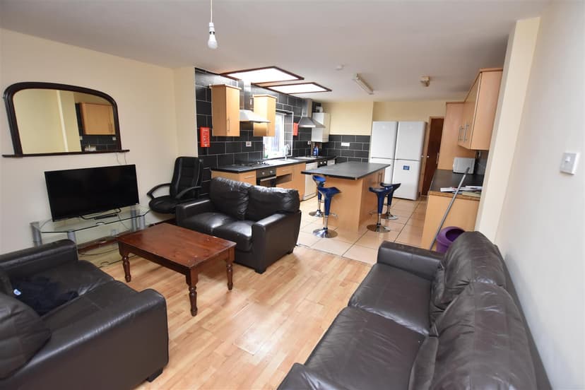 12, Umberslade Road - Image 13