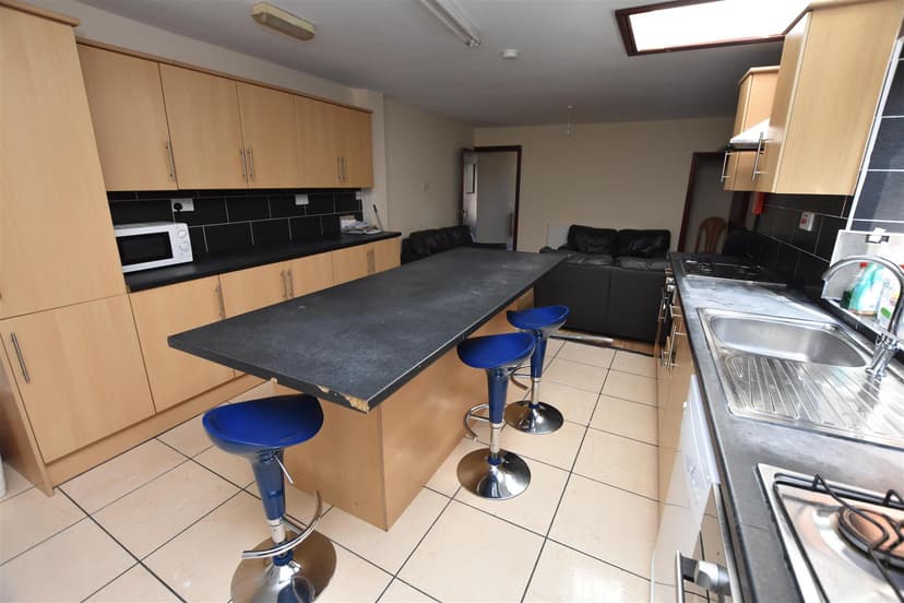 12, Umberslade Road - Image 12