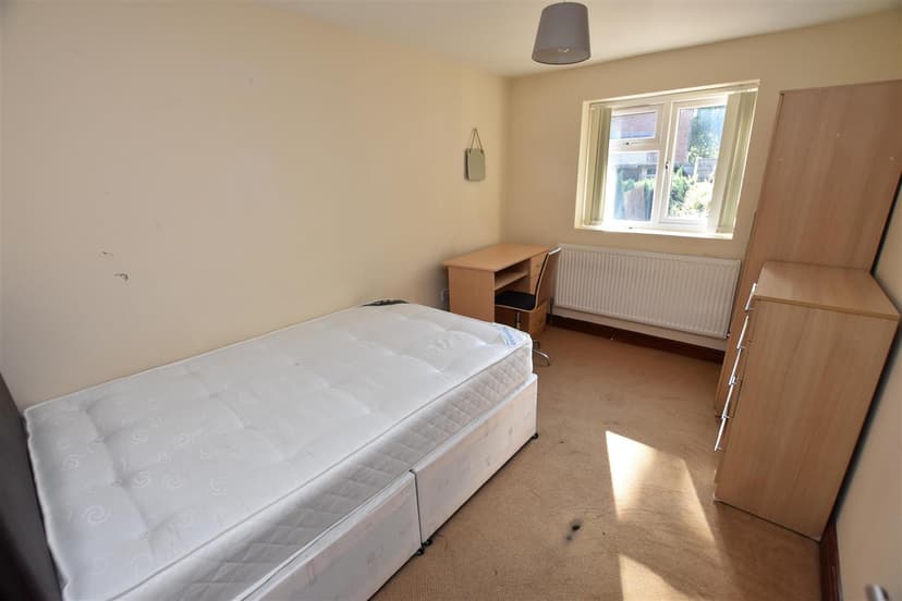 12, Umberslade Road - Image 5