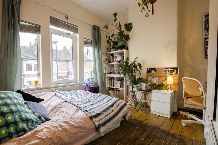 Oxford Street - Image 5