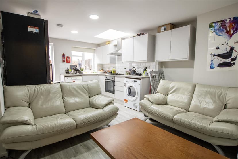 12, Lime Avenue, Dawlish Road - Image 9