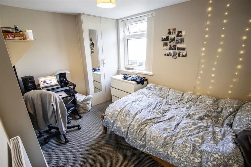 12, Lime Avenue, Dawlish Road - Image 4