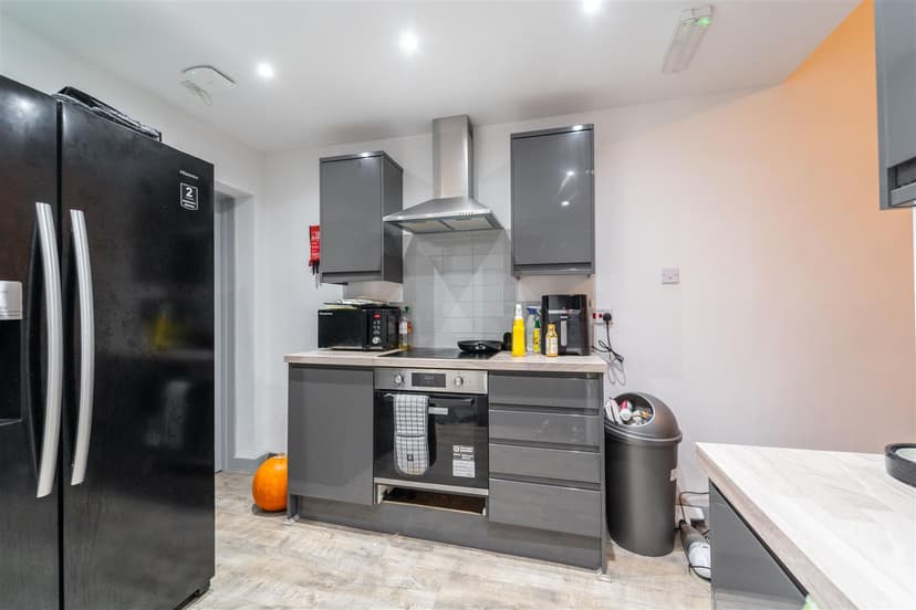 2, Luton Road - Image 24