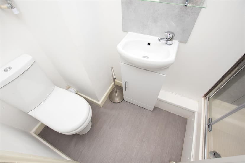 8, George Road - Image 9