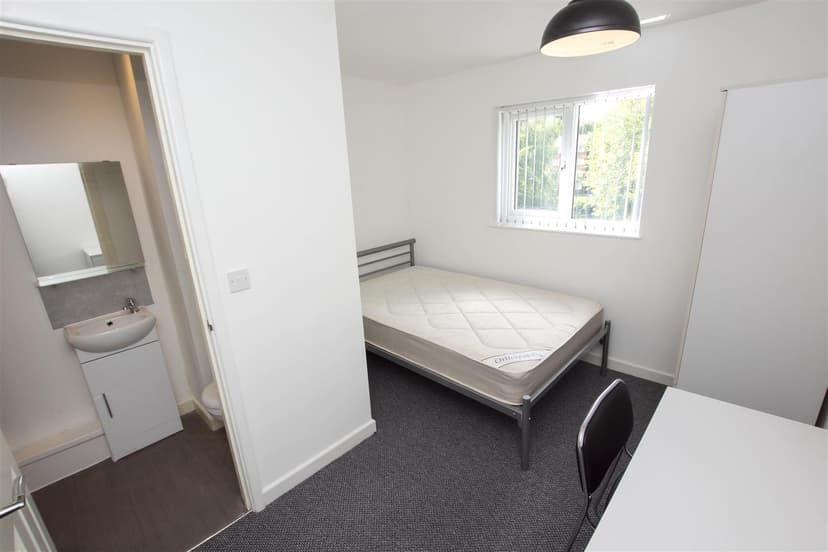 8, George Road - Image 8